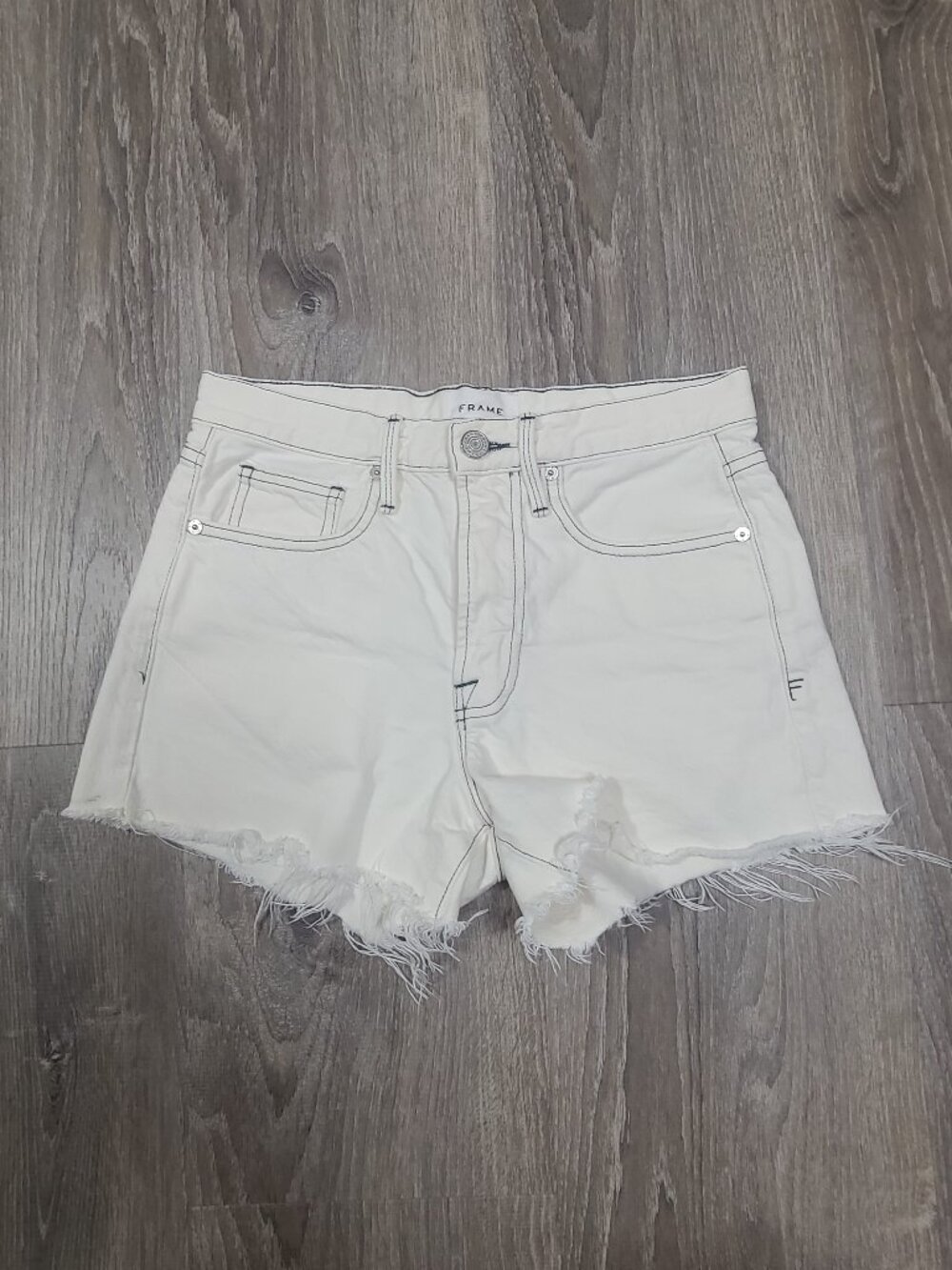 FRAME Le Brigette White Contrast Navy Stitching Raw Fray Denim Shorts Size 24